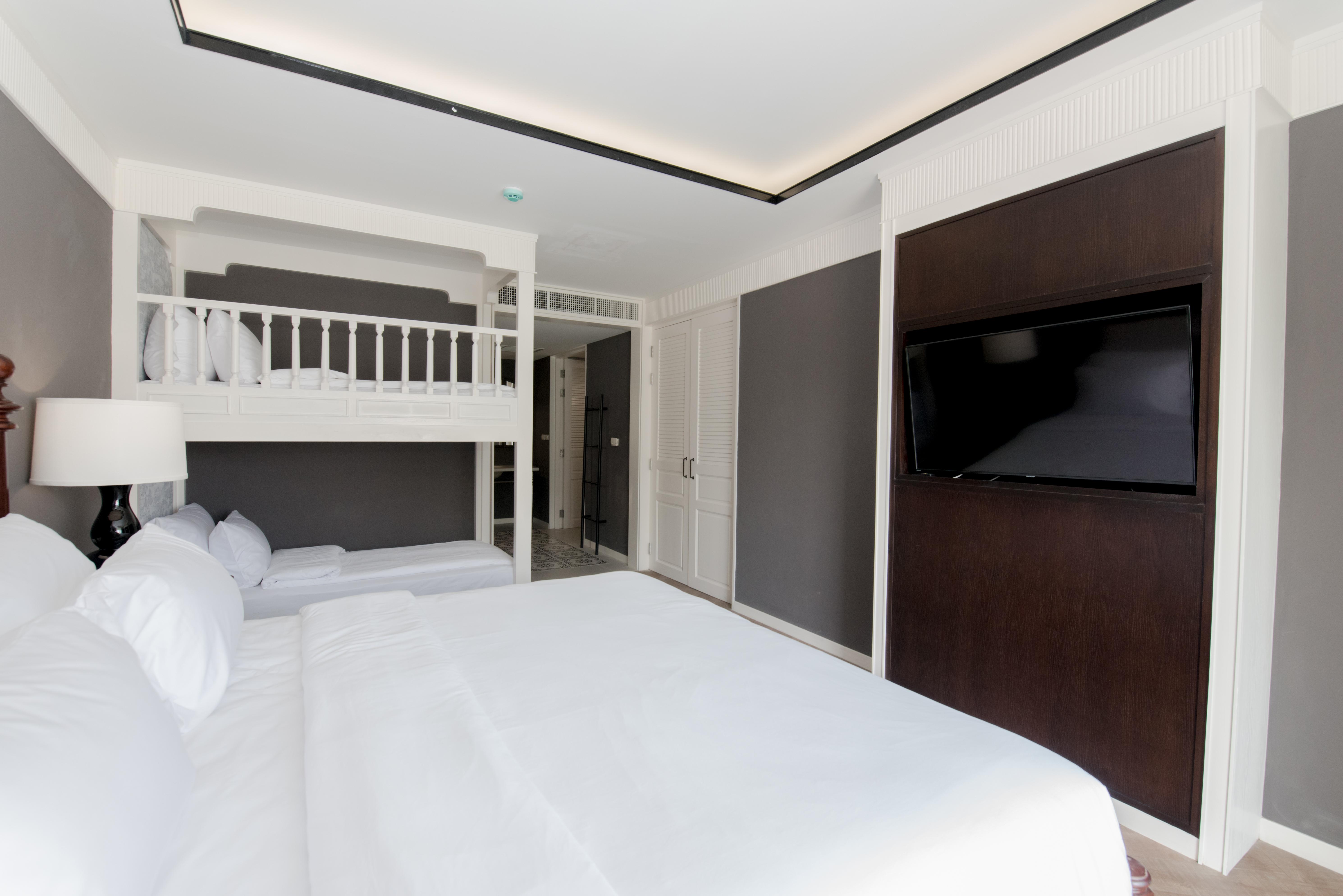 Marina Gallery Resort-Kacha-Kalim Bay By Sugar Marina Boutique Hotels Patong Ngoại thất bức ảnh A bedroom at the hotel