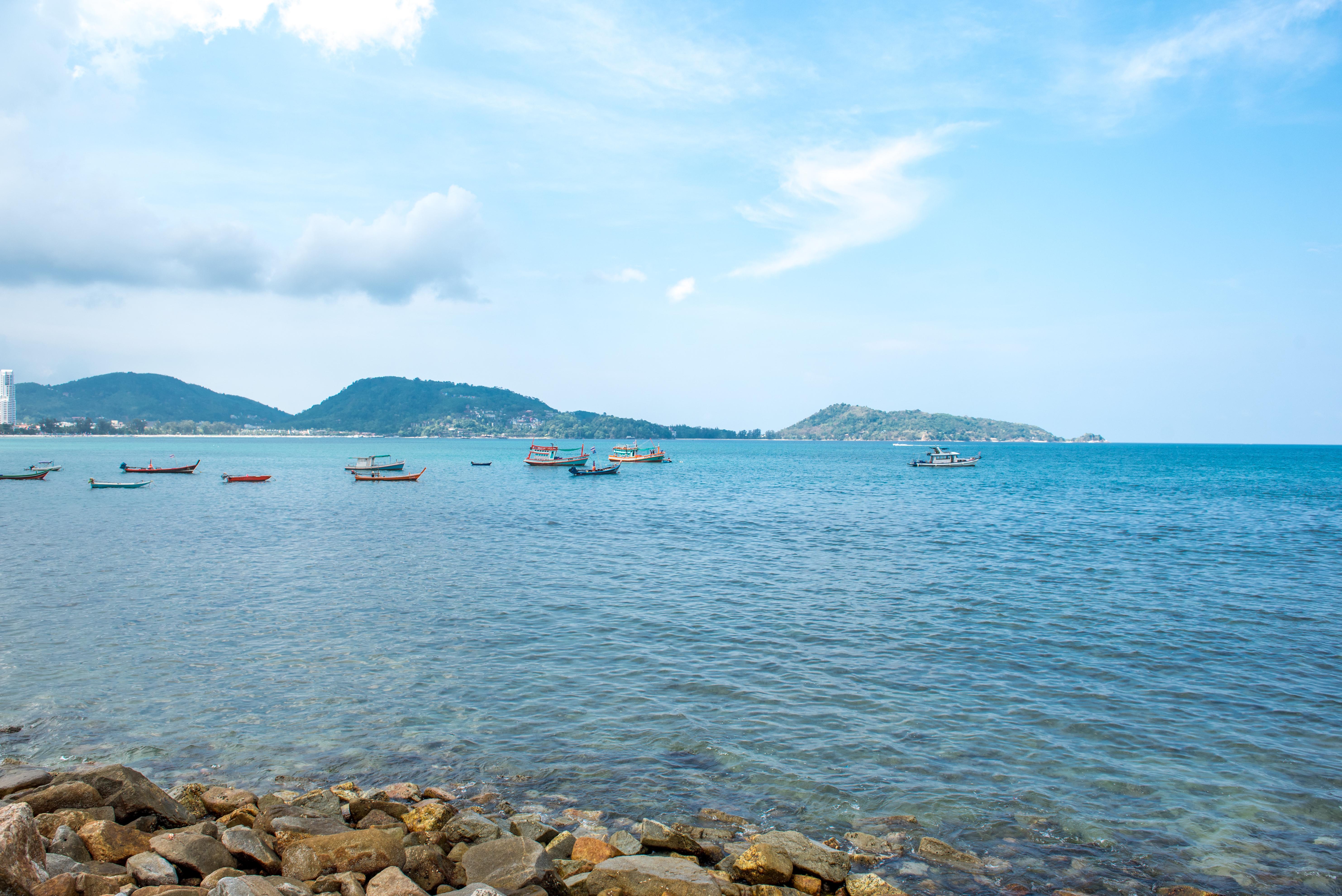 Marina Gallery Resort-Kacha-Kalim Bay By Sugar Marina Boutique Hotels Patong Ngoại thất bức ảnh View of the Gulf of Thailand from the shore of Pattaya